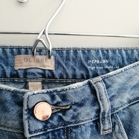 DL1961 Hepburn High Rise Wide Leg Cropped Jeans in Humboldt 27 - Picture 6 of 16